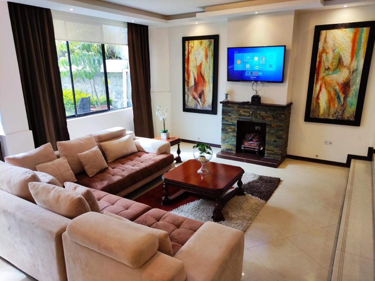 Hospedaje En Quito Norte, Apartamento & Suite Independientes Exteriör bild